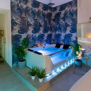 Pensión Mazzini Luxury Jacuzzy, CTA